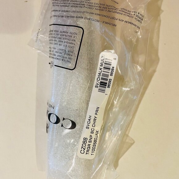 COACH TRIGGER SNAP BAG CHARM KEY FOB W/ CHERRY PRINT: Red,white CZ088 - Picture 7 of 16